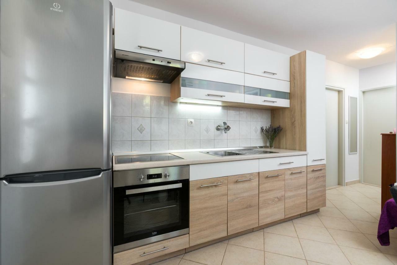 Apartment Goga Sevid Exterior photo